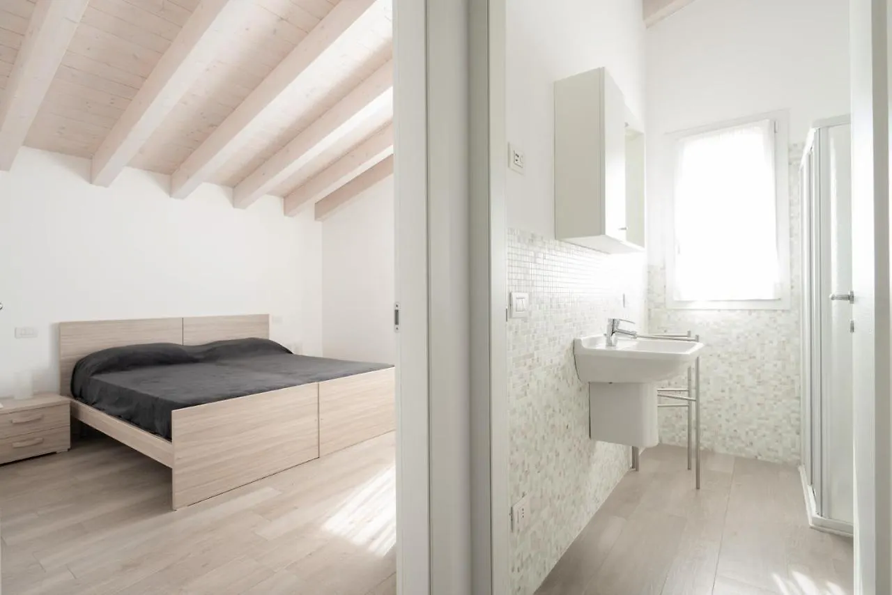 Finisterrae 9 - Immobiliare Living Apartment Lido di Jesolo 0*,  Italy